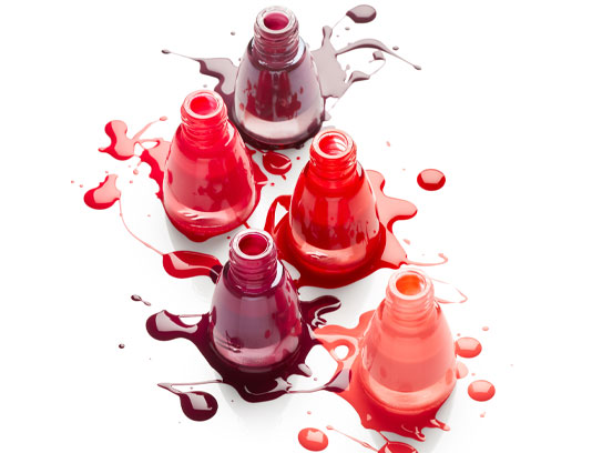 ساده ترین روش برای خشک کردن لاک ناخن